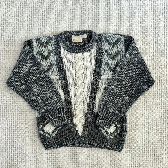 𝅺vintage Hand Knit Saddlebred Chunky Sweater - Picture 4 of 5
